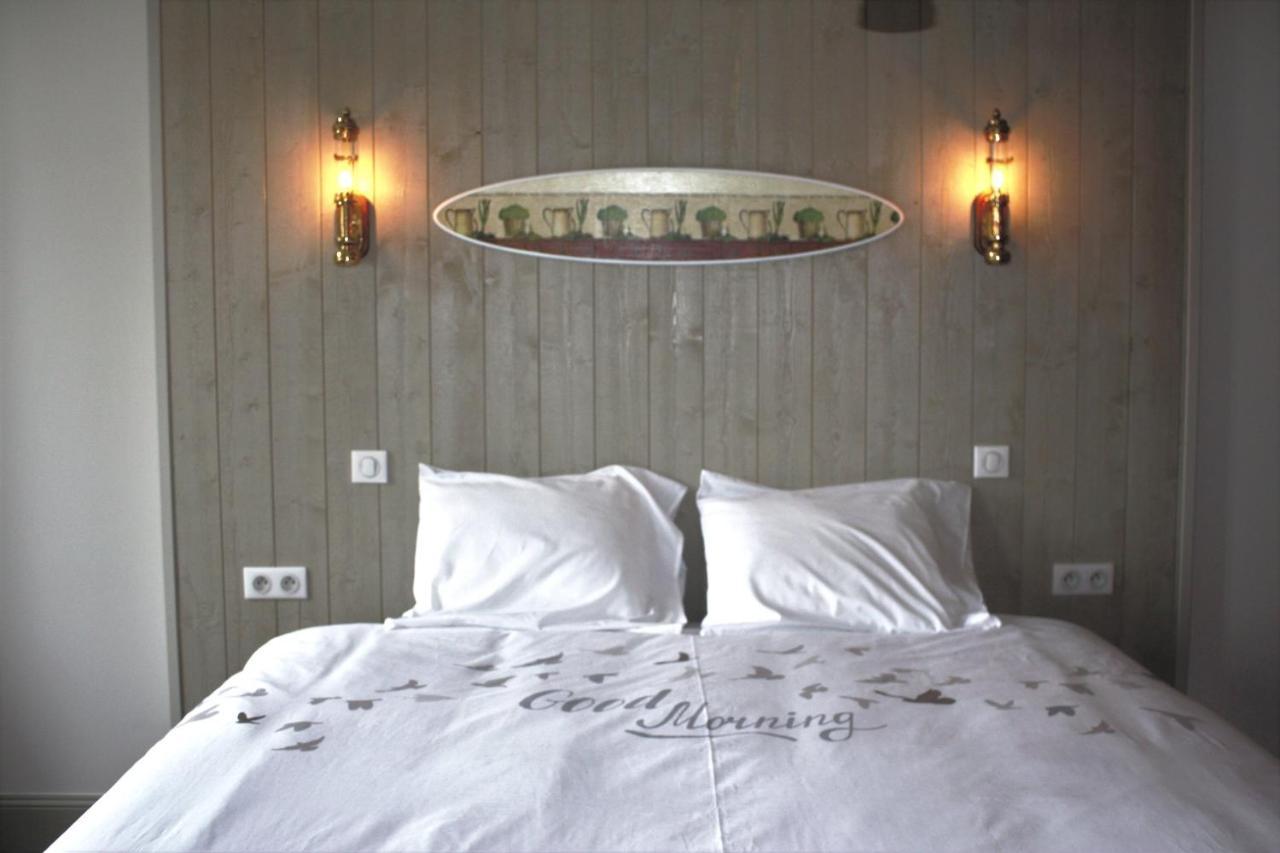 Le Vieux Presbytere Confracourt 외부 사진
