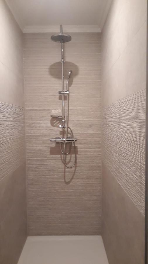 Le Vieux Presbytere Confracourt 외부 사진